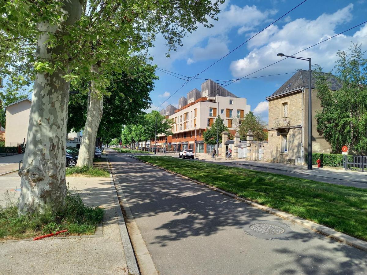 Studio Avec Terrasse En Residence Calme A Dijon. Exterior foto